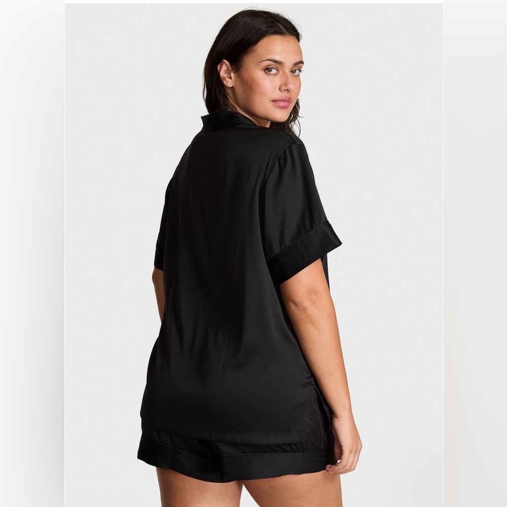 New Victoria's Secret Black Satin Short Pajama Set Diamante Crystal Bow Size NWT - Picture 2 of 6